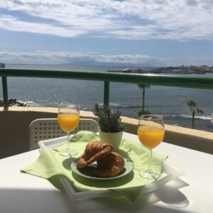 Amazing View in Los Cristianos Habitaciones para familias Avenida Juan Carlos I