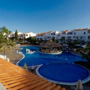 Traslado aeropuerto Adaptado personas de movilidad reducida Luxury Newly Refurbished Modern Apartment with Stunning Mountain Views San Miguel de Abona Avienda Maria Angeles Aasciano Cullen Fairways club