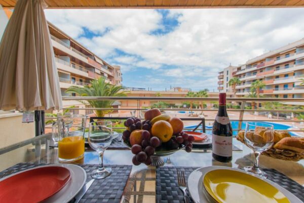 Balcon de Los Gigantes - TENESOL RENTALS dos piscinas Wi-Fi gratuito