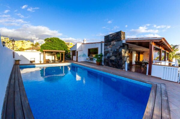 Habitaciones para familias Villa Punta Negra HEATED POOL tenerifesummervillas Calle Barbero