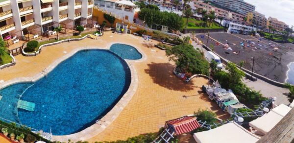 Apartamento Neptuno playa 17 Piscina exterior Puerto de Santiago Wi-Fi buena gratuito (40 Mbps) Situado frente a la playa Avenida Marítima Puerto de Santiago