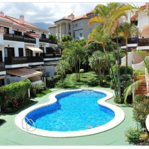 Piscina exterior Apartamento con jardín y piscina B Puerto de la Cruz Calle la Sabina