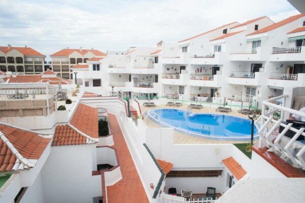 Los Diamantes Heated Pool Los Cristianos