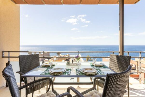 Chalet con vistas al mar en Santa Cruz de Tenerife Parking gratuito Santa Cruz de TenerifePlayas Habitaciones para familias Calle Uno Moriscos Numero