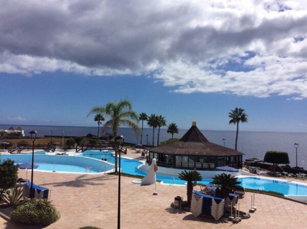 Rocas del Mar with heated Pool and double Terrace Piscina exterior Bar Parking gratuito