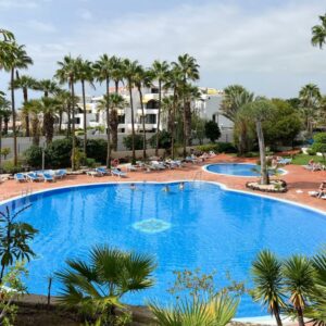 Restaurante Stuudiokorter Las Americases Jardín Habitaciones para familias Playa de las Américas Avenida Santiago Puig