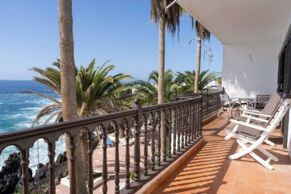 Puerto de Santiago Ocean front 3 bedroom apartment Calle el Drago