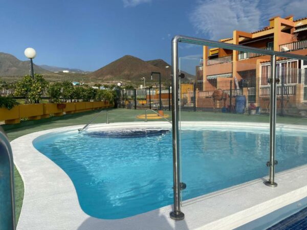 Simon beach house Los Cristianos Jardín Traslado aeropuerto Parking gratuito Los Cristianos Avenida Juan Carlos I