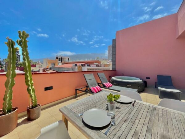 Wi-Fi gratuito Terraza AROMAS Suites Attic Habitaciones para familias Puerto de la Cruz Calle San Juan