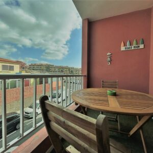 Parking privado Habitaciones para familias El Médano Alquilaencanarias-Medano Galte