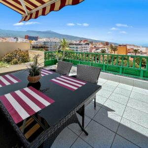 Terraza Large Penthouse with Sunny Terrace Plaza del Charco