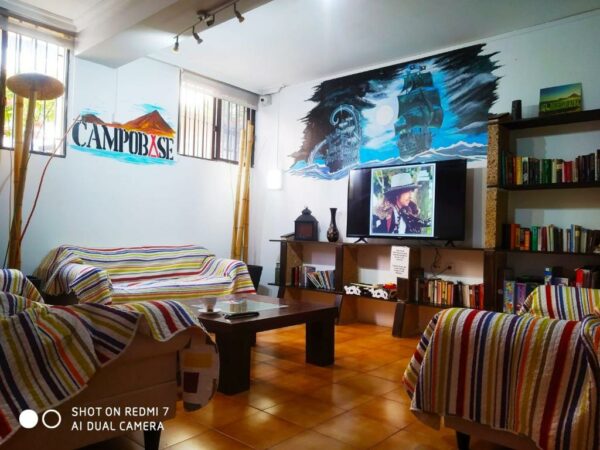 Habitaciones libres de humo Campobase.box Traslado aeropuerto Calle la Gomera n. edificio punta lucero