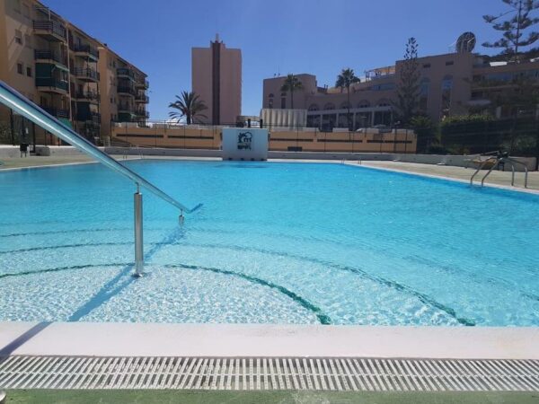 Terraza Apartman Los Cristianos-Cristimar Habitaciones para familias Parking gratuito Los Cristianos Avenida Juan Carlos I