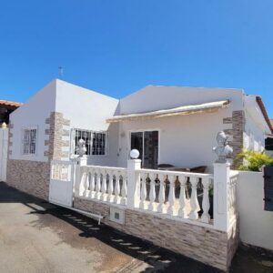 Habitaciones para familias Apartamento con piscina en Aldea Blanca Avenida Edelmira Alfonso Alfonso Casa