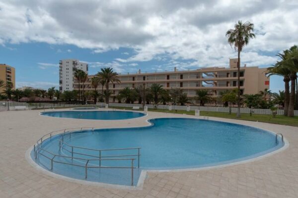 Ascensor Piscina exterior Los Cristianos Avenida Juan Carlos I Achacay