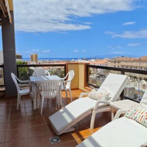 1-bedroom apartment with big terrace and ocean view in Los Cristianos Parking gratuito Los Cristianos Zona privada de playa Terraza