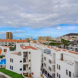 Jardín Parque Margarita Sea View Habitaciones para familias Los Cristianos Traslado aeropuerto Calle Boston