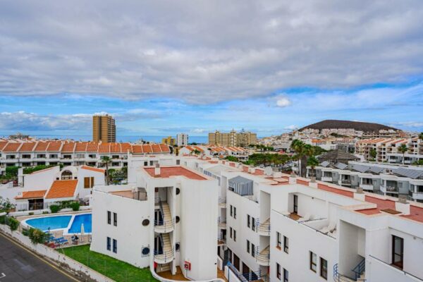 Jardín Parque Margarita Sea View Habitaciones para familias Los Cristianos Traslado aeropuerto Calle Boston