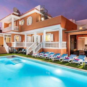 Villa Naranja with private heated pool