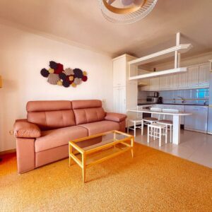 Habitaciones para familias Callao Salvaje Beach front Apartment in Aquaviva