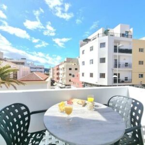 Terraza Wi-Fi gratuito Suecia Lirio Los Cristianos Avenida de Suecia