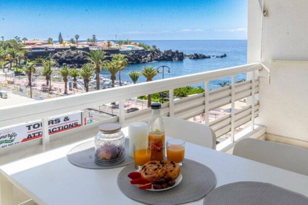 Adaptado personas de movilidad reducida Puerto de Santiago Beachfront Gem By Dream Homes Tenerife