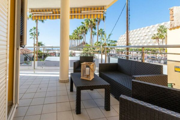 Adaptado personas de movilidad reducida La Perla Playa Apt Dream Homes Tenerife Calle Manuel Ravelo