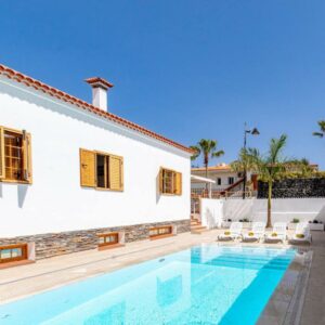 Villa Luna II With Heated Pool