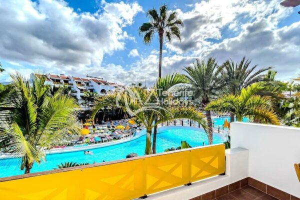 Playa de las Américas Fabulous beach house in Las Americas Parking gratuito Jardín Habitaciones para familias